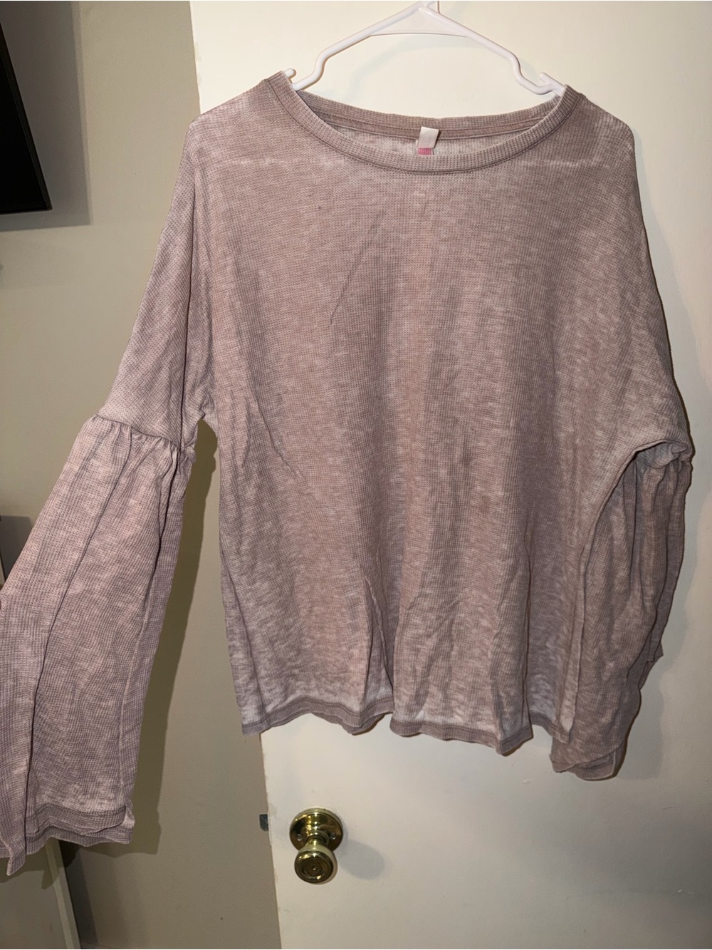 Xhilaration Long Sleeve Ruffle-Sleeve Top in Dusty Mauve